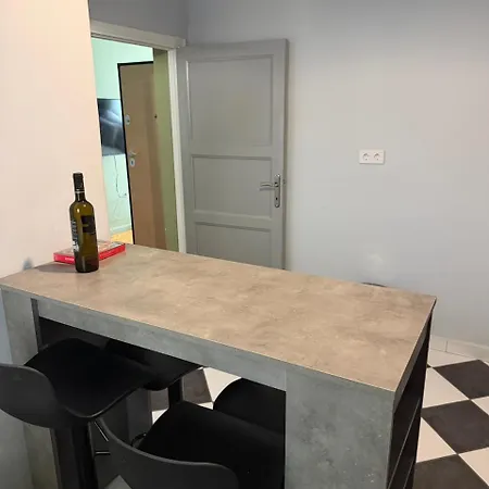Cozy Agias Sofias Διαμέρισμα *